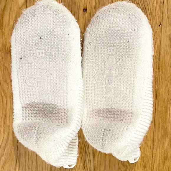 Women’s Bombas Cream Textured Mat - Picture 3 of 5